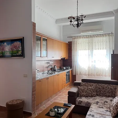 Luiz's Tirana